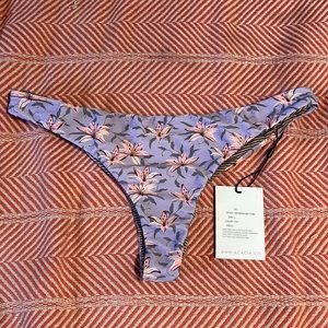 Acacia bikini bottom Large Ho’okipa Lily
